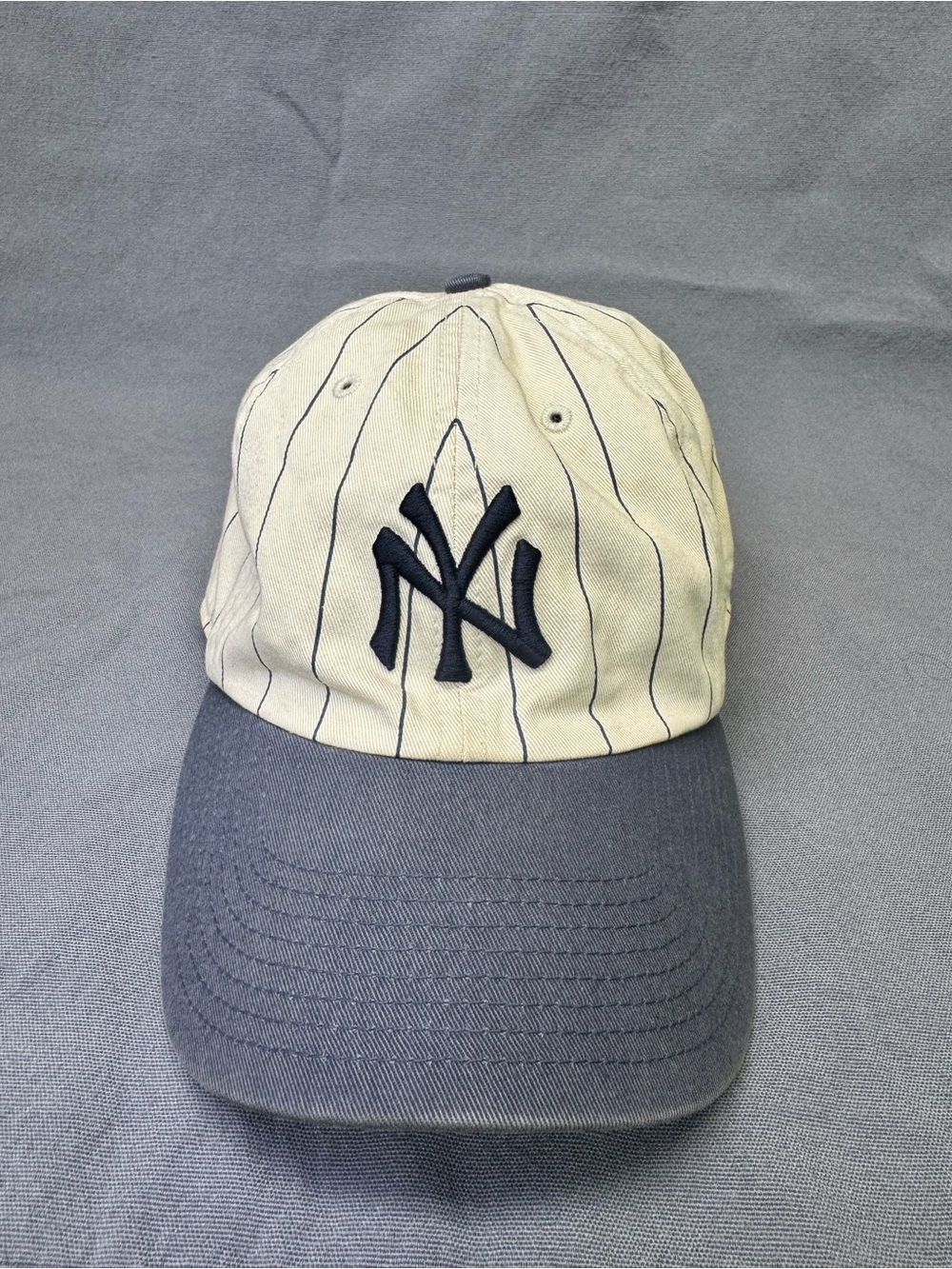 Vintage New York Yankees Hat Pin Stripe Baseball
Cooperstown size L